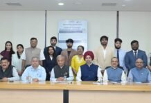 Alumnus Bikram Singh Bedi Felicitates Young Entrepreneurs at MAHE 33rd Convocation